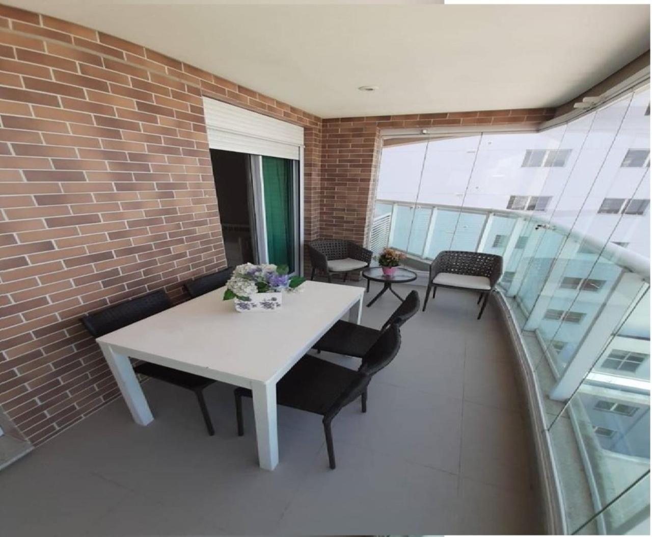 Apto Top Com Vista Pro Mar Em Condominio Completo Em Frente A Praia! Santos  Exterior photo
